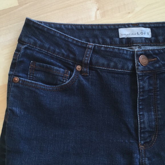 Ann Taylor LOFT Dark Wash Jeans 29/8 Like New - Picture 3 of 7